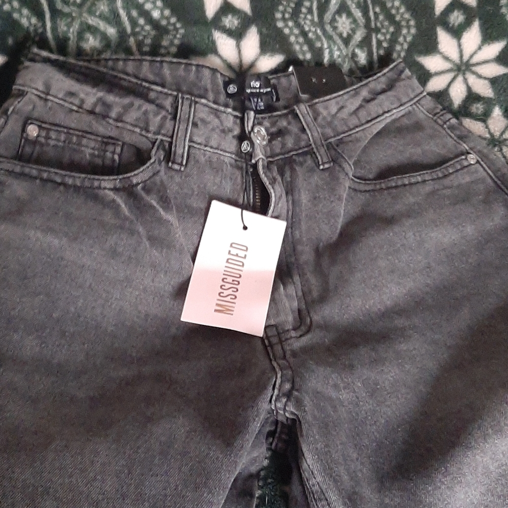 Riot misguided  Jean's highwaisted mom jean